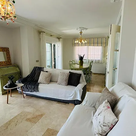 Chalet Chalet Con Piscina En Primera Linea De Playa Torremolinos